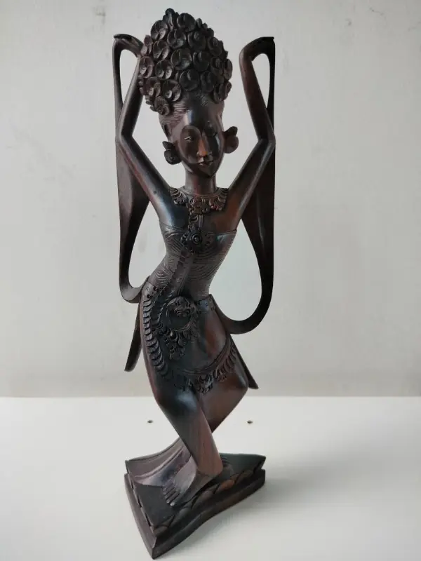 Knicknack 1 - Decorative Wooden Box